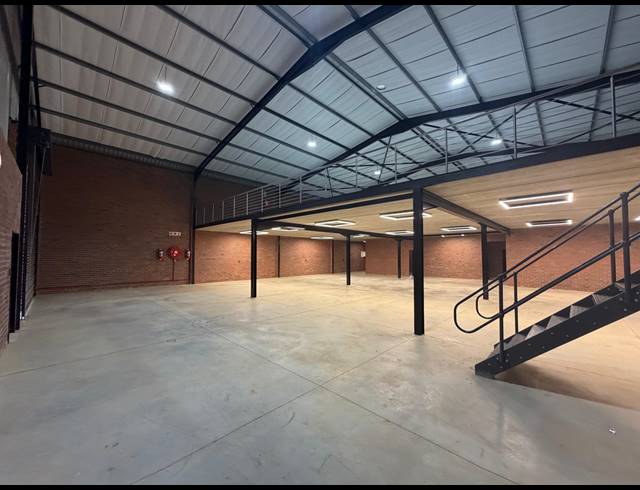 3,800M² WAREHOUSE FOR SALE IN CHLOORKOP